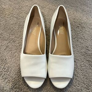 Aerosoles wedges size 8M